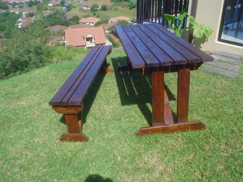 Outdoor furniture - picnic tables