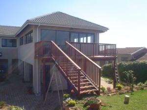 Wooden deck builder Durban