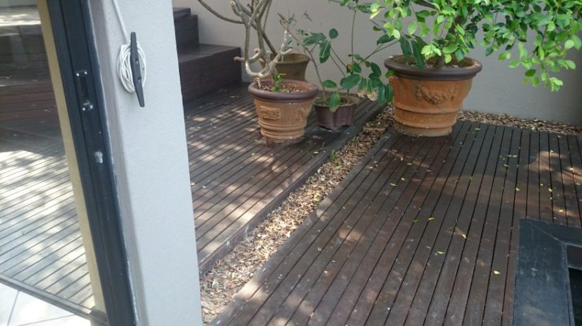 Timber Pool Deck Old Durban September 2015 2