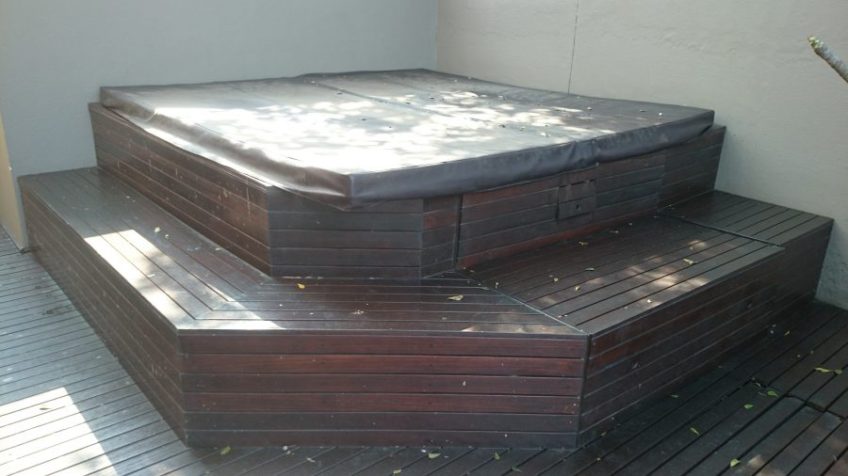Timber Pool Deck Old Durban September 2015 1