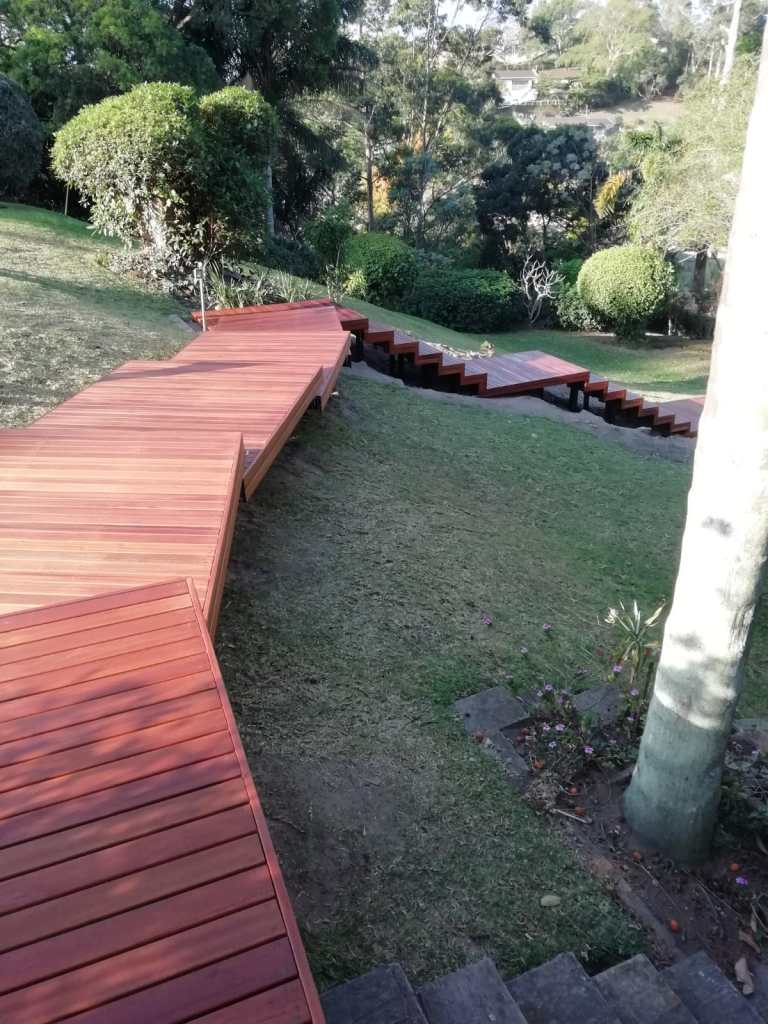Floating wooden balau walkway