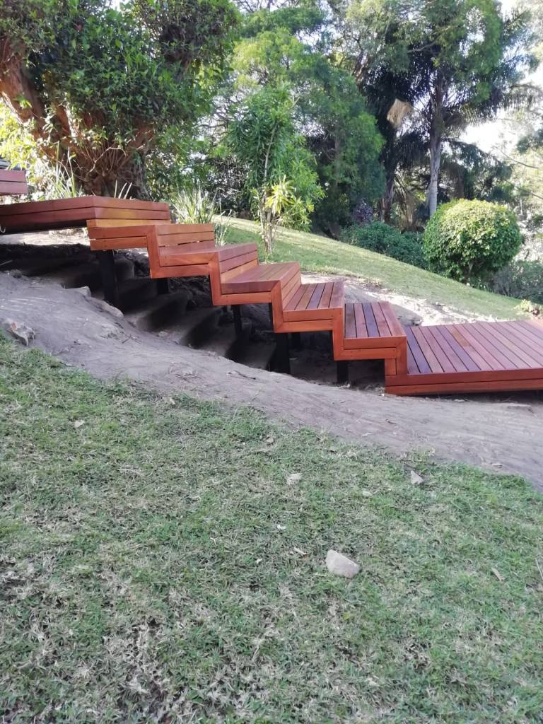 Floating wooden balau walkway