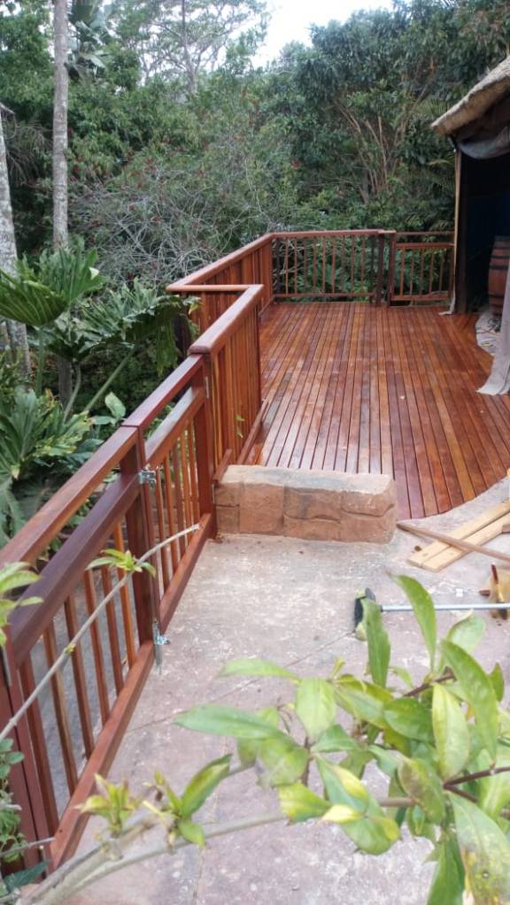 Wooden sundeck in balau